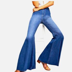 Free People ‘ Float On ‘ High-Waisted Ultra Flare Denim Jeans